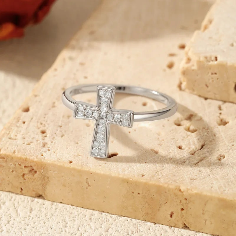 Cross of Grace Moissanite Ring (S925 Sterling Silver)